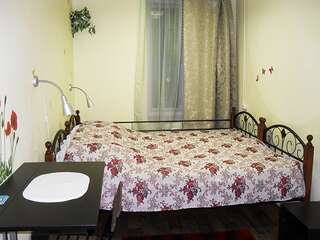 Хостел Хостел Home Hostel NN Нижний Новгород Семейный двухместный номер с 1 кроватью-1